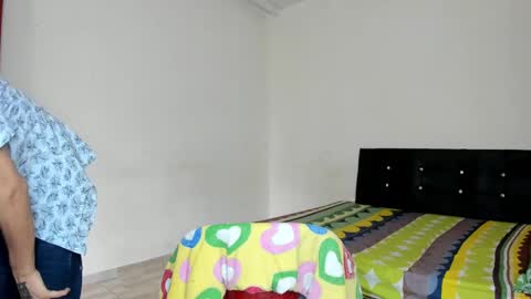Snapshot of cardrey05 chatting on February 28, 1:47 pm Carlos and Cristian online show from February 28, 1:47 pm