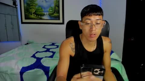 Snapshot of carlitosex09 chatting on February 6, 3:09 pm master online show from February 6, 3:09 pm