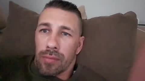 carloscadiz11 online show from November 2, 2:43 pm