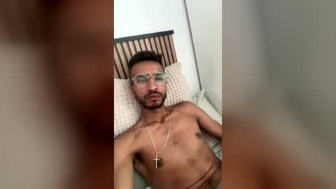 carlosfrodrigues1994 online show from June 17, 11:45 am