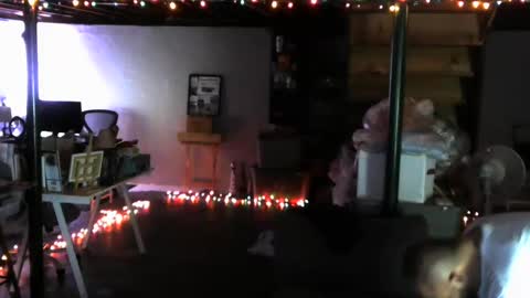 Carl online show from December 23, 9:16 am