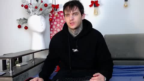Snapshot of carter_reos chatting on December 10, 8:08 am Carter online show from December 10, 8:08 am