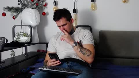 Snapshot of carter_reos chatting on January 17, 7:41 am Carter online show from January 17, 7:41 am