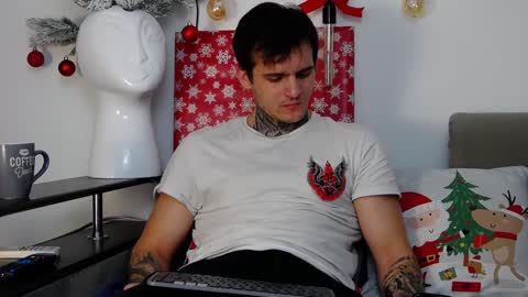 Snapshot of carter_reos chatting on December 7, 11:07 am Carter online show from December 7, 11:07 am