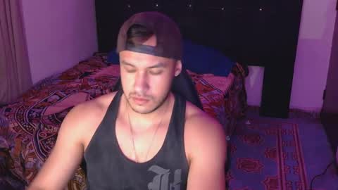Snapshot of casas_oom chatting on September 13, 4:24 am online show from September 13, 4:24 am