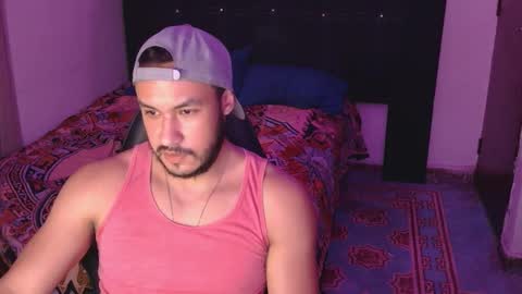 Snapshot of casas_oom chatting on October 10, 4:39 am online show from October 10, 4:39 am