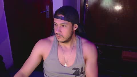 Snapshot of casas_oom chatting on January 18, 4:52 am online show from January 18, 4:52 am