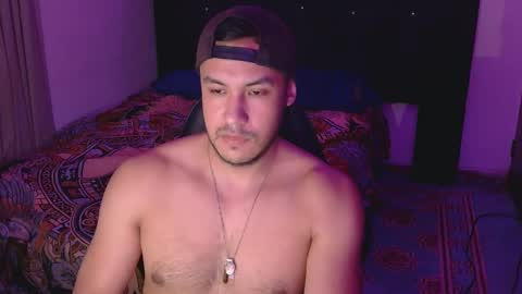 Snapshot of casas_oom chatting on September 14, 4:25 am online show from September 14, 4:25 am