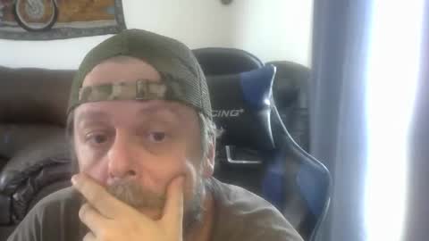 Snapshot of caseurdecue chatting on October 1, 3:05 pm AllenGallant online show from October 1, 3:05 pm