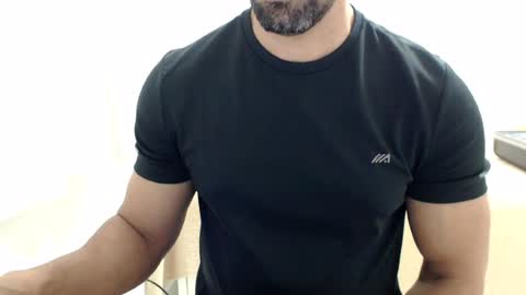 cashmastermuscle77 online show from July 13, 9:39 pm