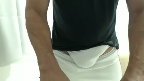 cashmastermuscle77 online show from February 15, 8:45 am