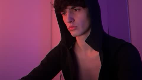 cashmasterparis online show from February 4, 9:43 pm