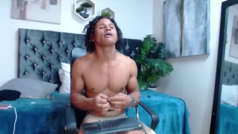 Casike online show from November 11, 1:32 am