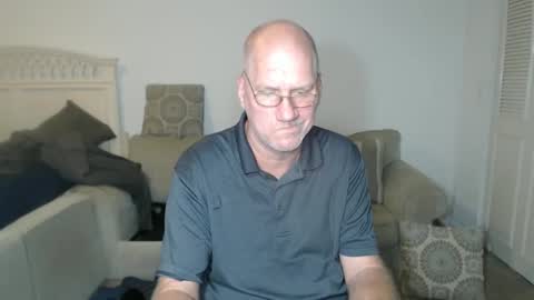 Snapshot of casinocam chatting on March 9, 3:34 am CasinoCam online show from March 9, 3:34 am