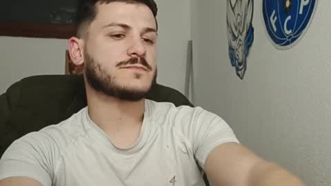 Mike Moreira online show from March 30, 12:11 am