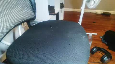 cbtandbb25 online show from October 23, 1:31 am