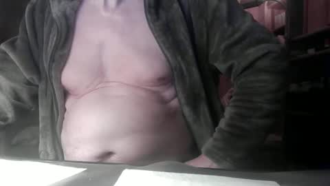 Snapshot of cd_99 chatting on February 6, 10:10 pm cd_99 online show from February 6, 10:10 pm