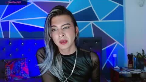 I am Valentinn online show from October 18, 7:02 am