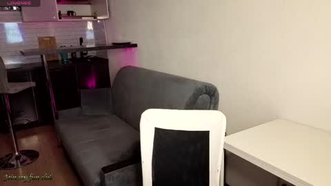 Bruce online show from March 23, 8:15 pm