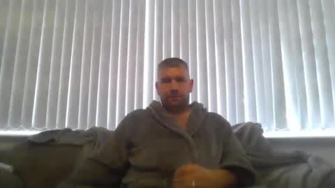 ch33ky85 online show from November 10, 10:42 am