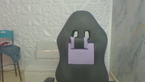 chacorta_ online show from February 11, 2:22 pm