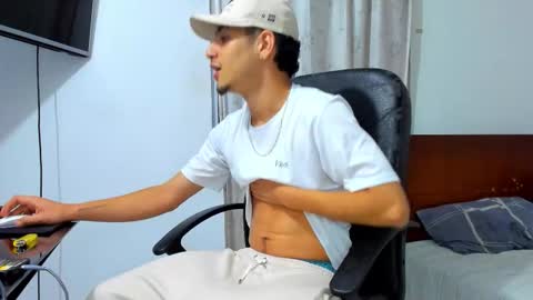 Kenji online show from December 18, 1:45 am