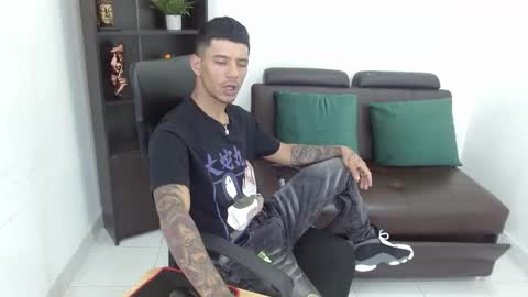 Charlie oconnor online show from February 25, 3:31 am