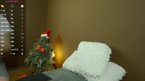 Snapshot of charlie_smiley chatting on January 11, 12:55 am Charlie Smiley online show from January 11, 12:55 am