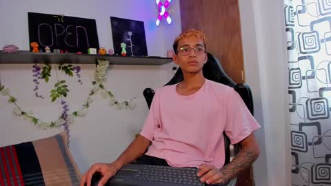 Charles Russo online show from January 31, 7:29 pm