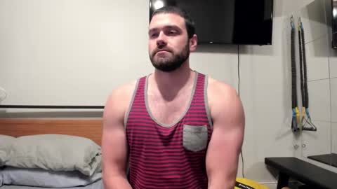 Snapshot of chasemason20 chatting on January 28, 2:21 am Onlyfans chasingfit Instagram the arguer Twitter chasingfitOF online show from January 28, 2:21 am