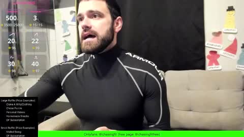 Snapshot of chasemason20 chatting on December 6, 9:13 pm Onlyfans chasingfit Instagram the arguer Twitter chasingfitOF online show from December 6, 9:13 pm