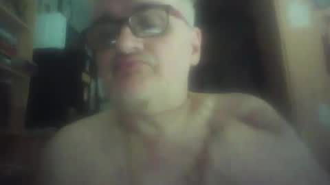 lee online show from April 17, 1:19 am