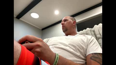 cheekclapper3000 online show from April 16, 12:32 am