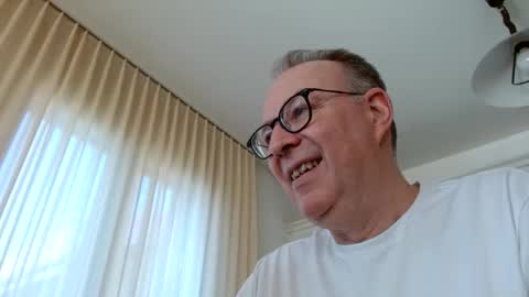 cheer2u online show from March 3, 2:02 pm