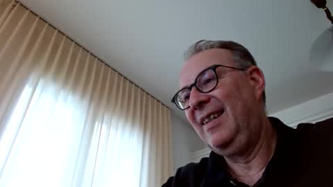 cheer2u online show from February 5, 1:40 pm