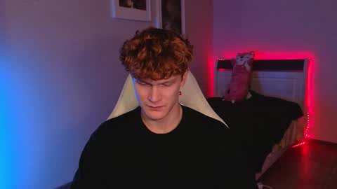 LUCASRYANPVT IS OPEN online show from November 17, 1:36 pm