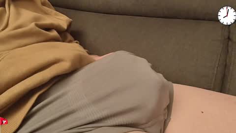 Grey online show from October 12, 6:02 pm