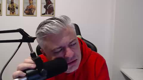 ChiefGrayHead online show from November 23, 2:22 am