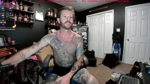 Snapshot of chillinthemosttt chatting on September 19, 2:01 am Chillinthemosttt online show from September 19, 2:01 am