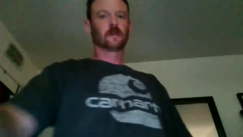 chillywilly3000 online show from May 19, 6:25 pm