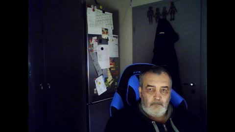 Snapshot of chris250268 chatting on October 4, 11:26 am Chris online show from October 4, 11:26 am