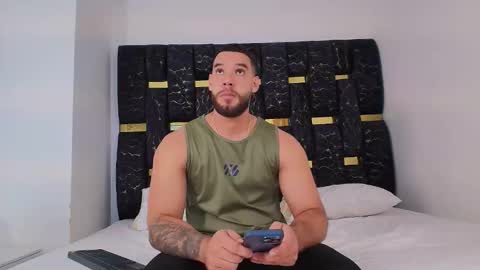 Chris B online show from November 25, 6:54 pm