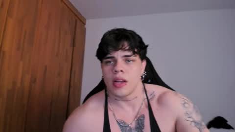 Chris Cooper Independent model online show from February 15, 3:52 am