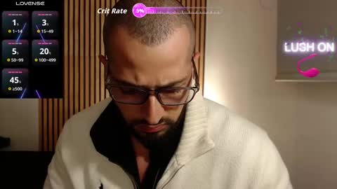 cris         Twitter magnum101010 insta magnumc20 online show from October 13, 12:38 am