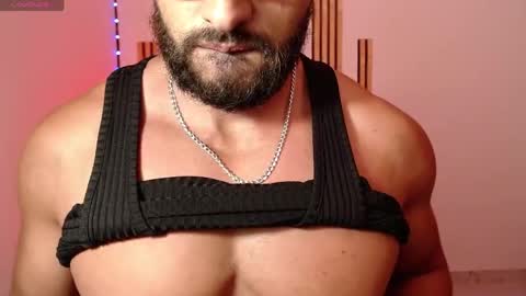 cris         Twitter magnum101010 insta magnumc20 online show from May 28, 11:03 pm