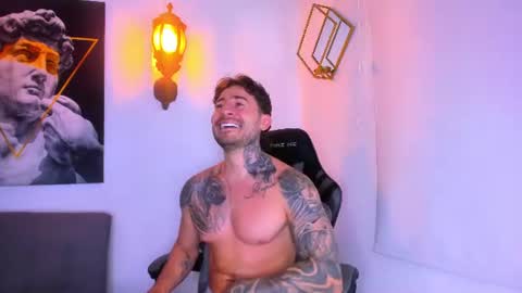 chris_milleer online show from June 25, 1:52 am