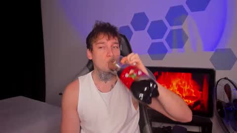 Chris Tyson online show from October 16, 8:06 pm