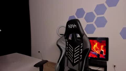 Chris Tyson online show from October 13, 4:24 pm