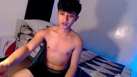 Snapshot of chris_walker22 chatting on September 21, 4:29 pm Shawty Chris online show from September 21, 4:29 pm