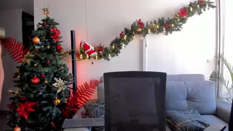 Snapshot of chrisandrew_ chatting on December 18, 7:08 pm Im Chirs IM MODEL INDEPENDT online show from December 18, 7:08 pm